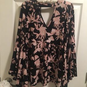 Dress Up Boutique Bell Sleeve Tunic Swing Top